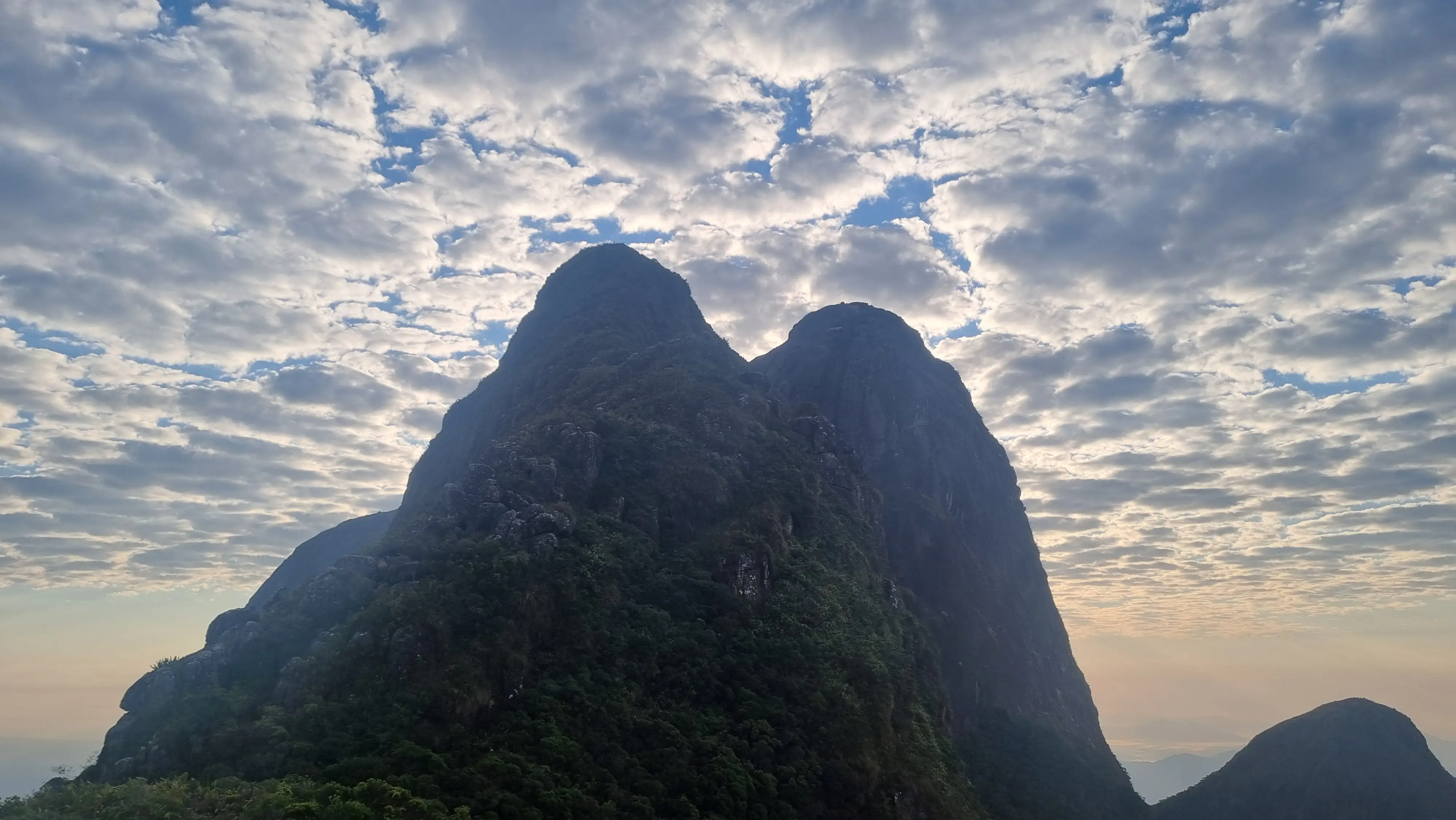 Pico Paraná, 22 ago 2025